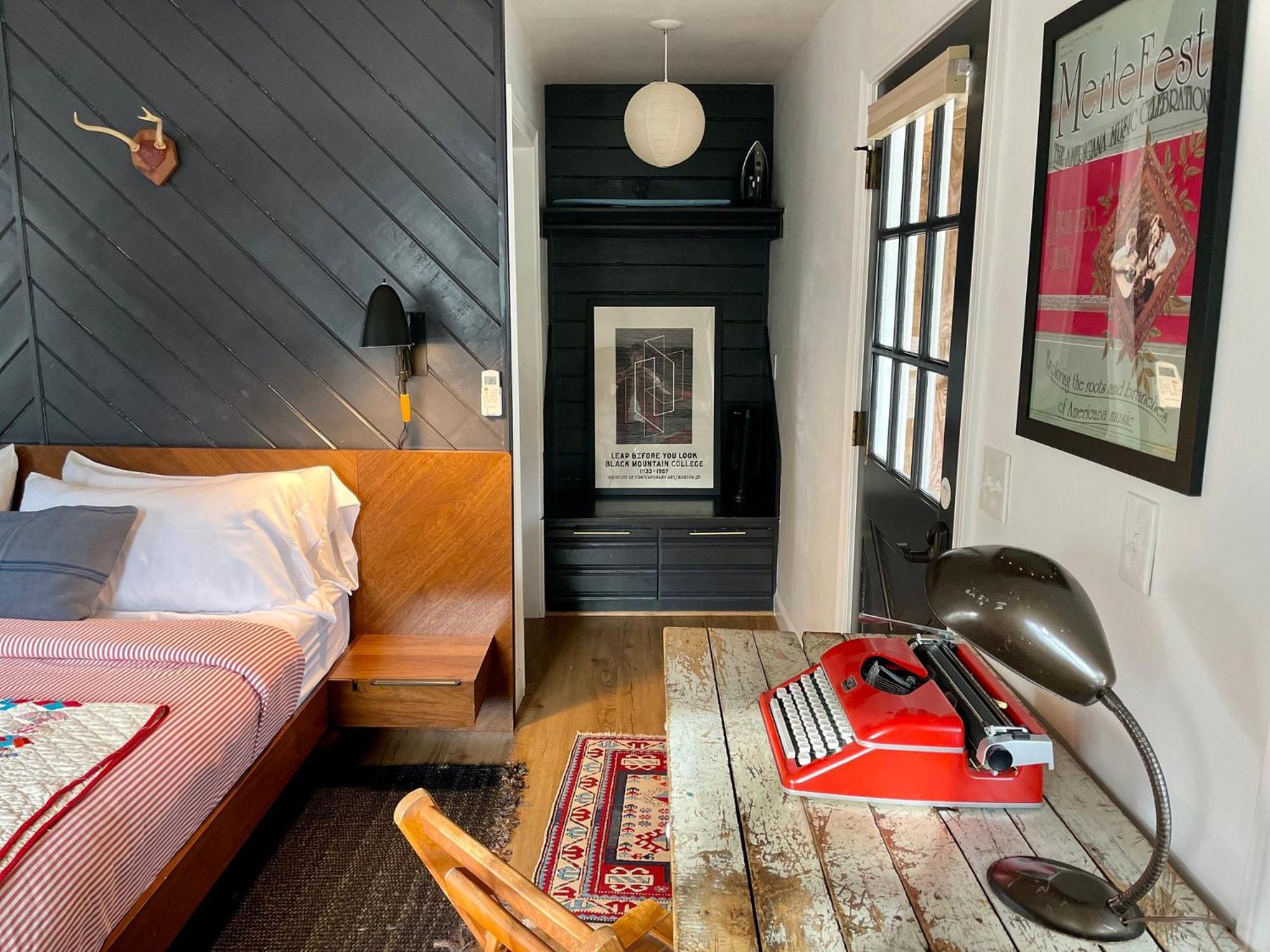 Outpost Inn Highlands Eksteriør billede