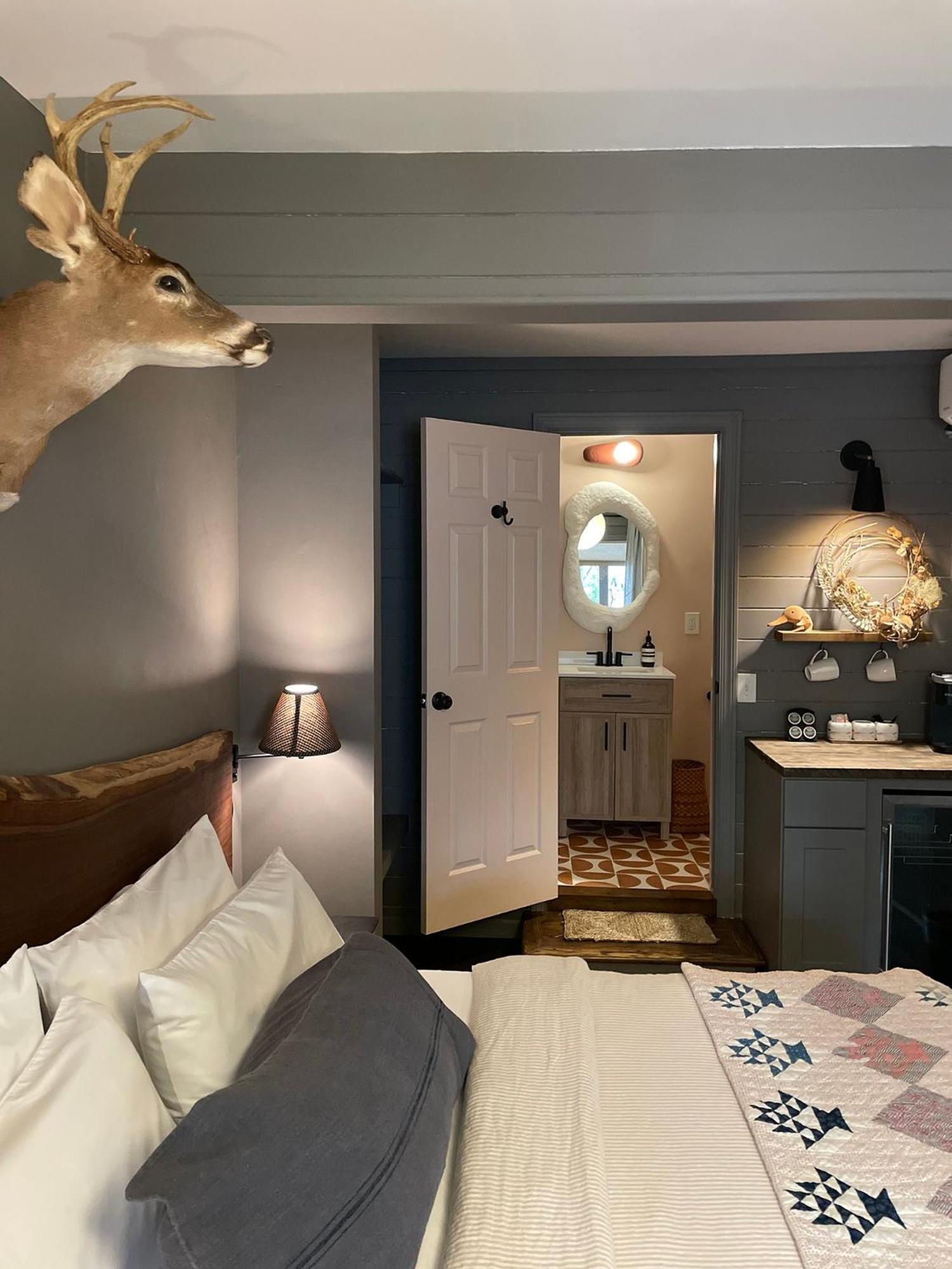 Outpost Inn Highlands Eksteriør billede