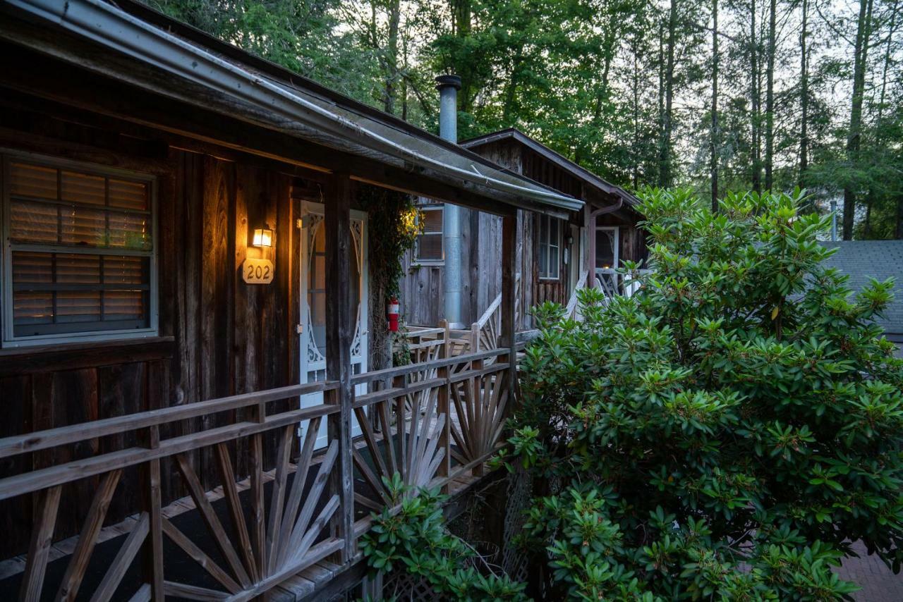 Outpost Inn Highlands Eksteriør billede